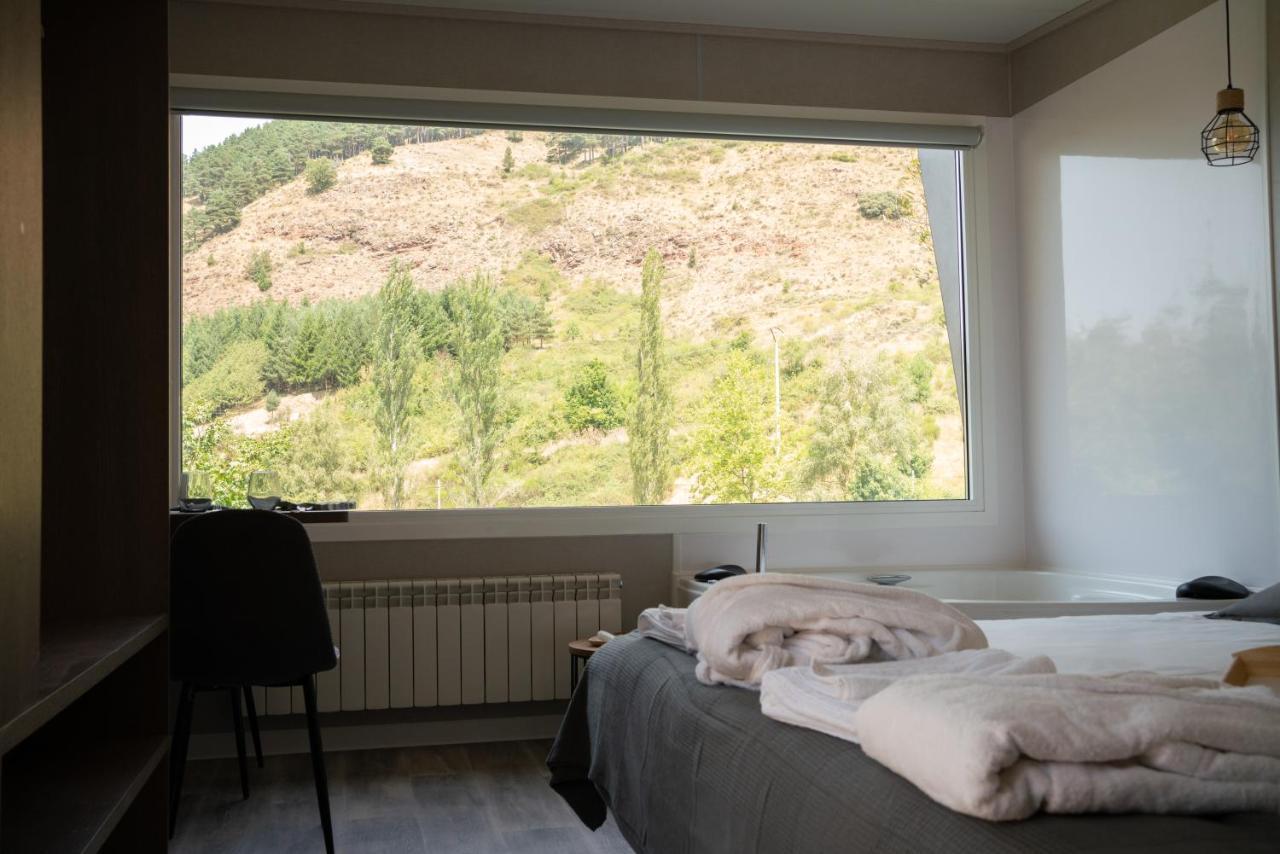 Camping Resort La Trapera Pradoluengo 外观 照片